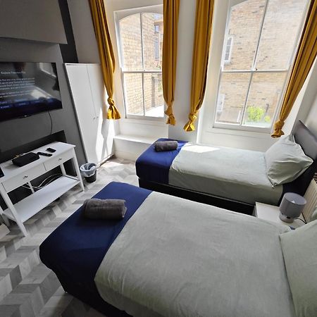 2 Bedroom 2 Bathroom Apartment In Old St - Shoreditch - Zone 1 Londres Exterior foto