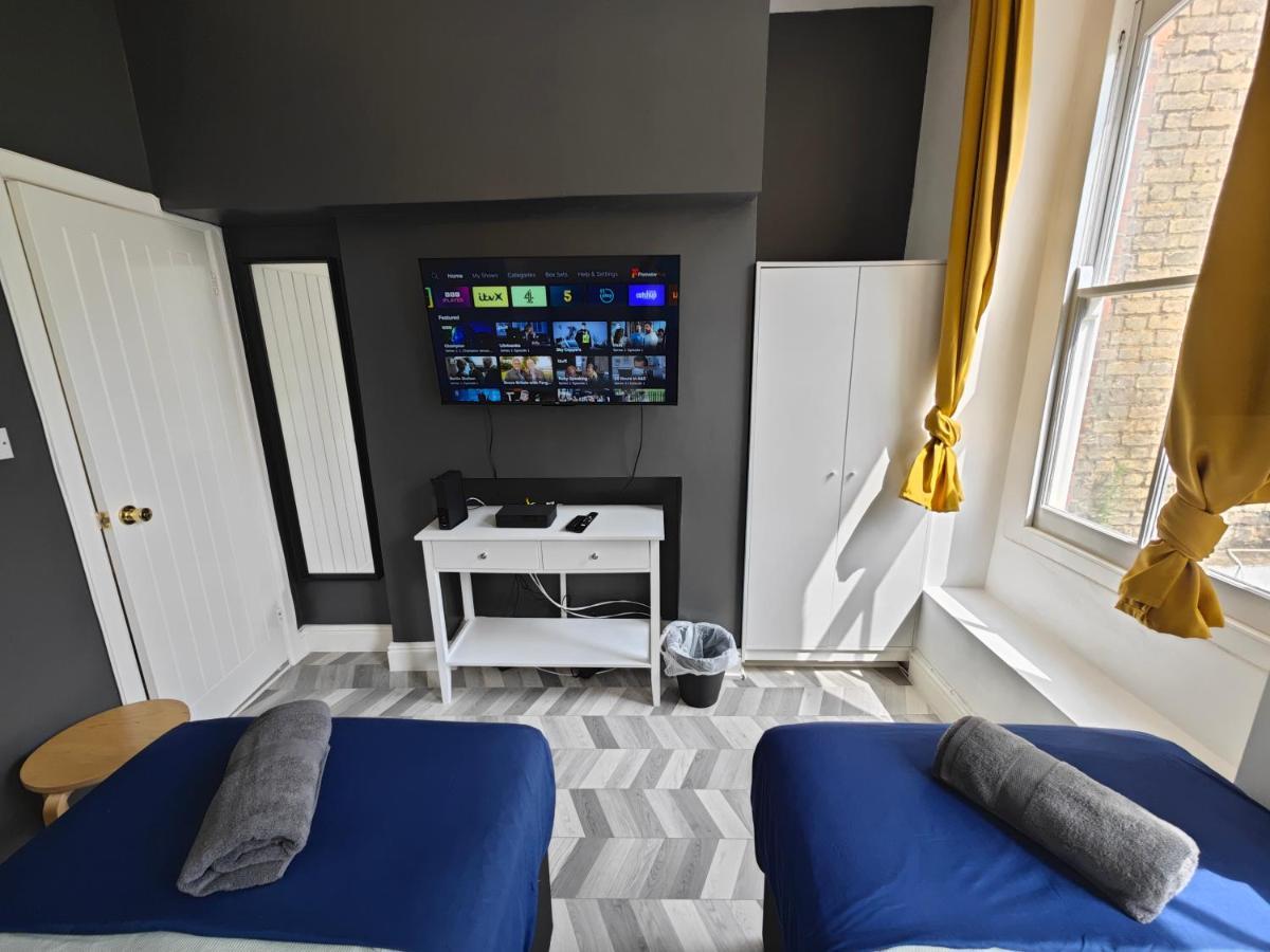 2 Bedroom 2 Bathroom Apartment In Old St - Shoreditch - Zone 1 Londres Exterior foto